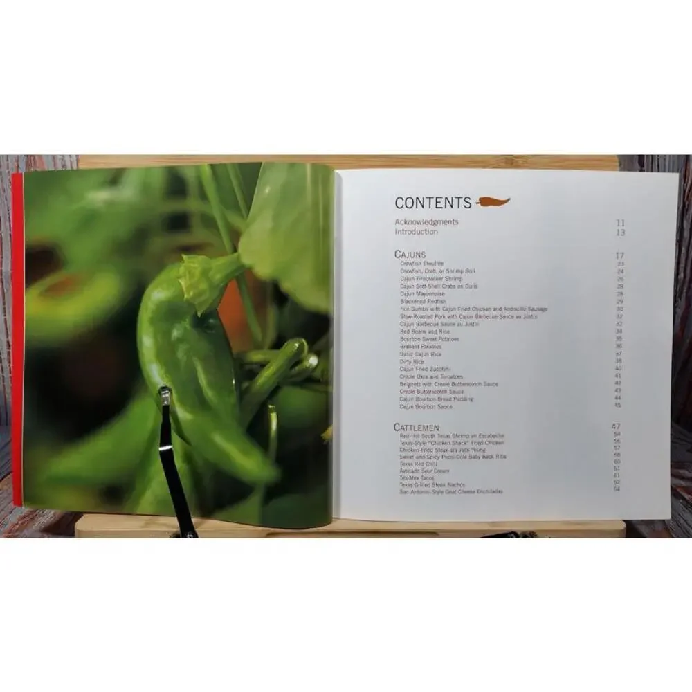 On the Chile Trail: 100 Great Recipes from Across America by Coyote Joe‎